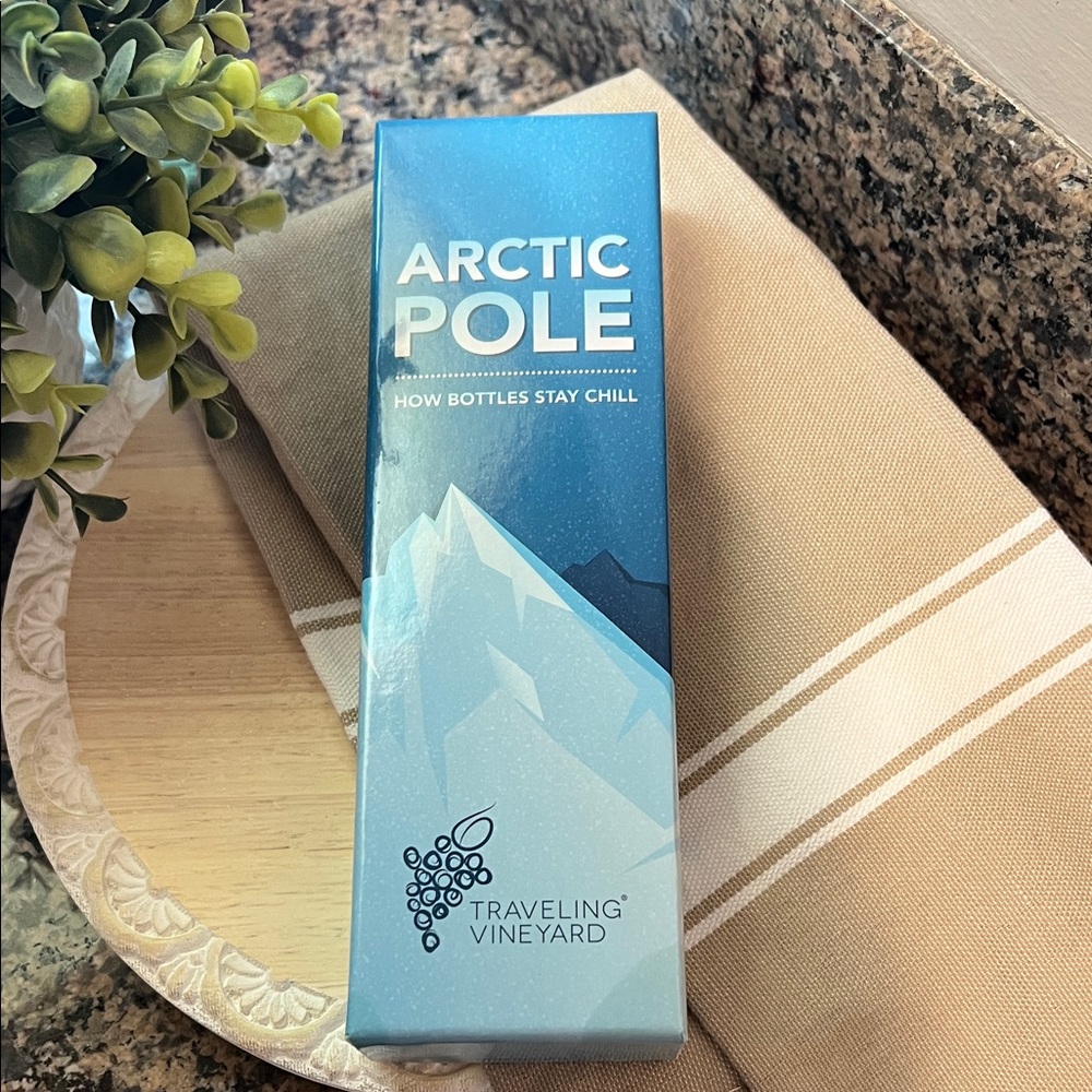 Traveling Vineyard 🍇 Arctic Pole Wine Chiller